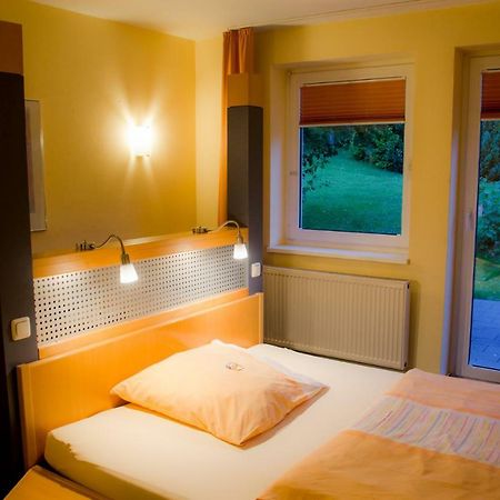 Hotel Wulff Warburg Bagian luar foto